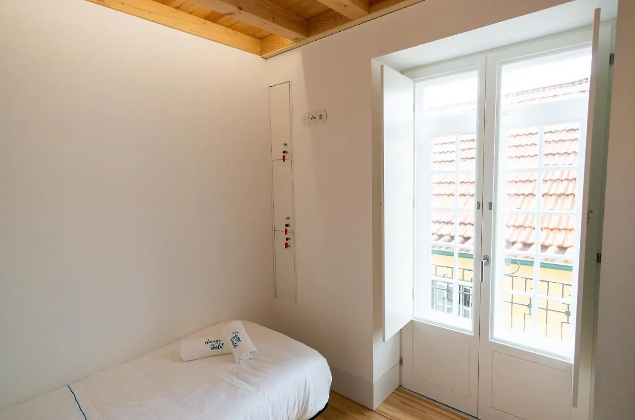 Change The World Hostels - Coimbra - Almedina