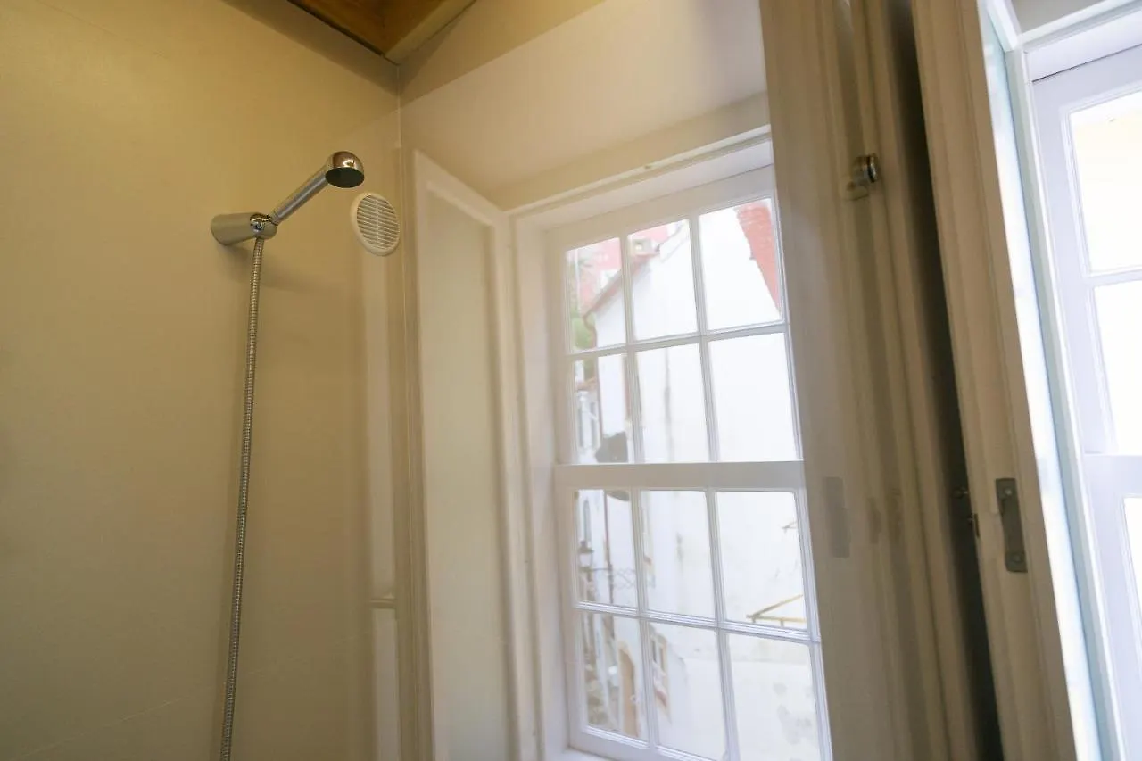 Change The World Hostels - Coimbra - Almedina 0*,