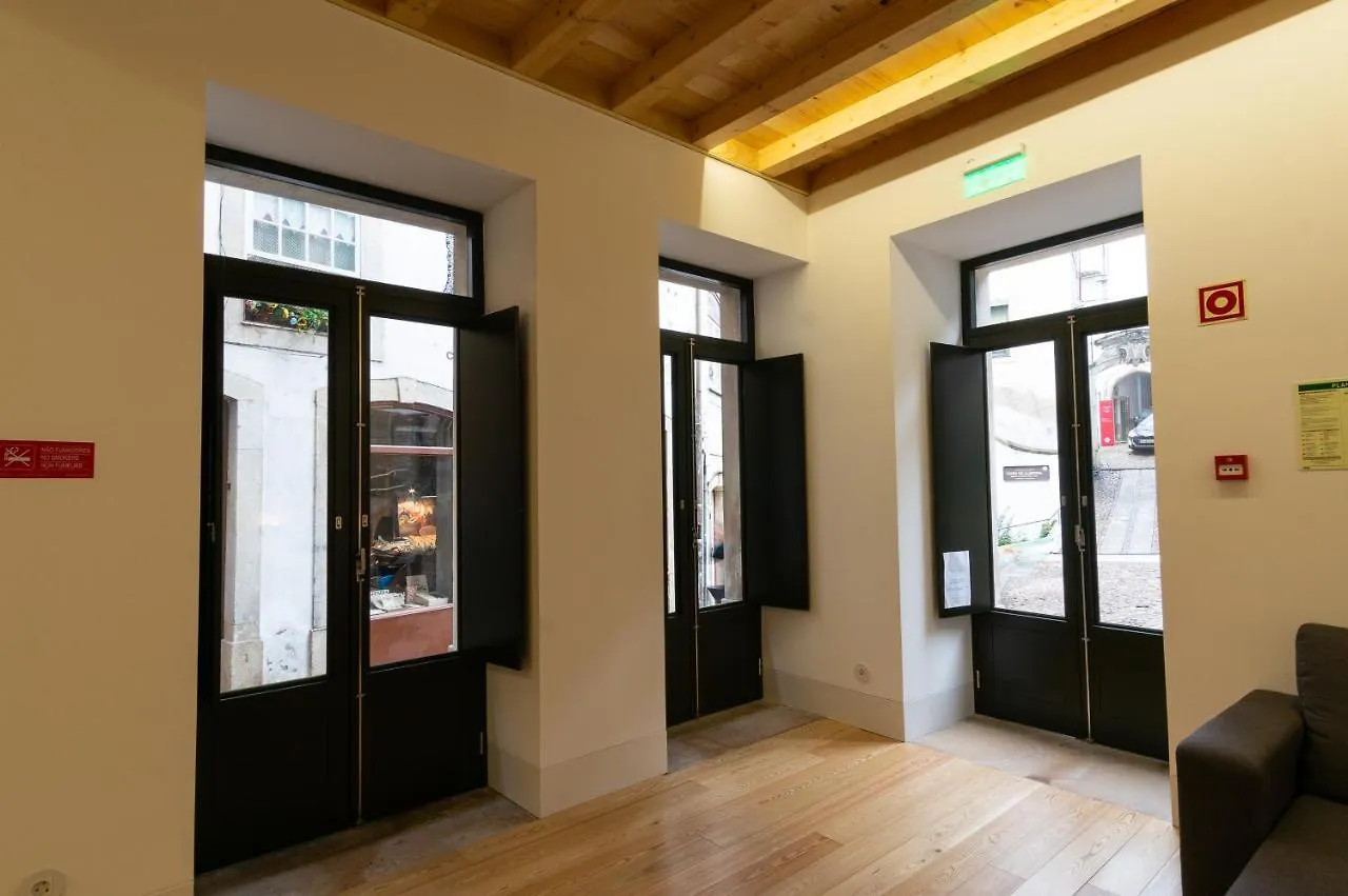 Change The World Hostels - Coimbra - Almedina